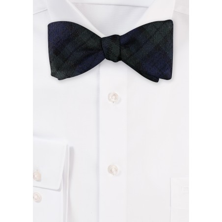 Tartan Plaid Bow Tie in Green and Navy