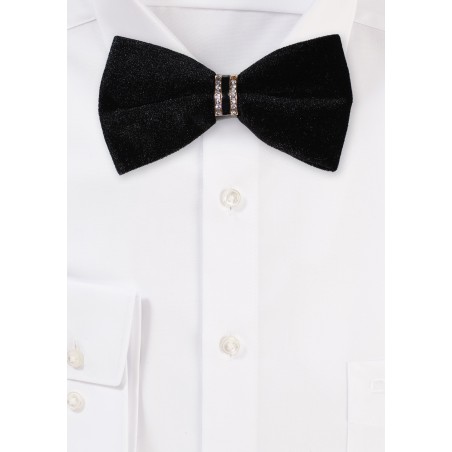 Luxe Black Bow Tie with Golden Diamond Band