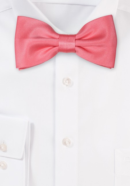 Solid Satin Bow Tie in Parfait
