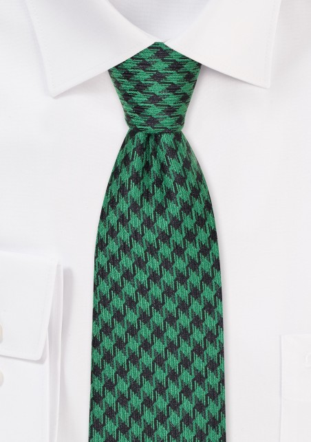 Houndstooth Check Skinny Tie in Black and Green