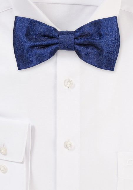 Geo Check Bowtie in Navy