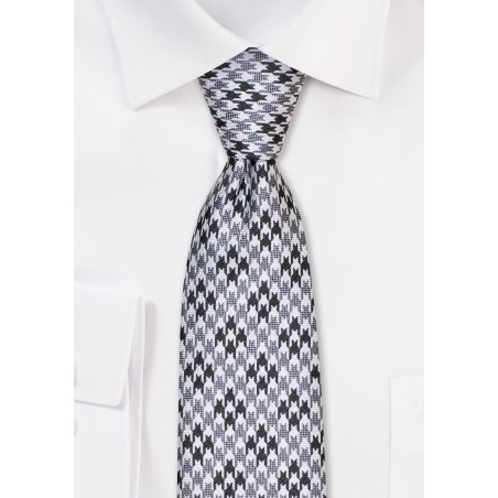 Slim Houndstooth Check Tie in Gray, Black, and White