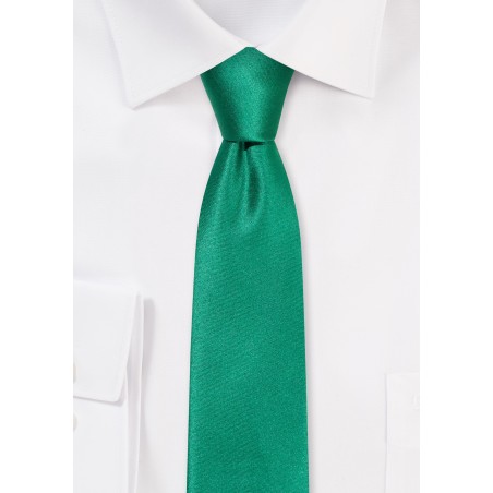Solid Satin Skinny Tie in Emerald Green