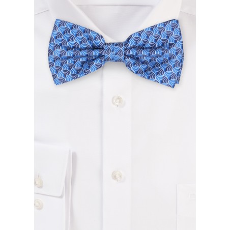 Seashell Print Bow Tie in Blues