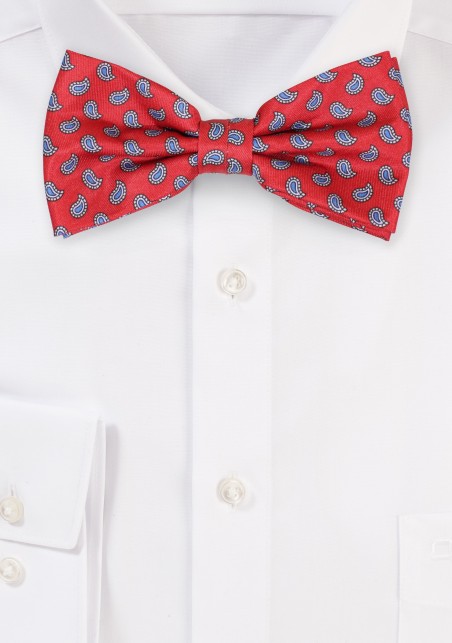 Classic Paisley Bowtie in Red