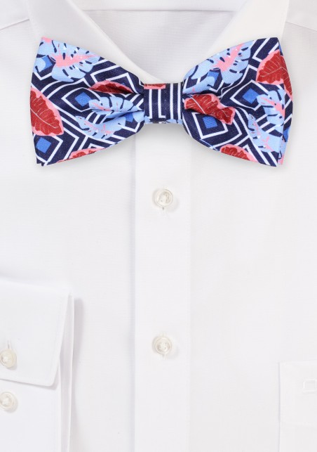 Tropical Leaf Print Bow Tie
