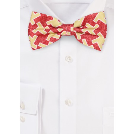 Bold Houndstooth Check Bowtie in Red and Gold