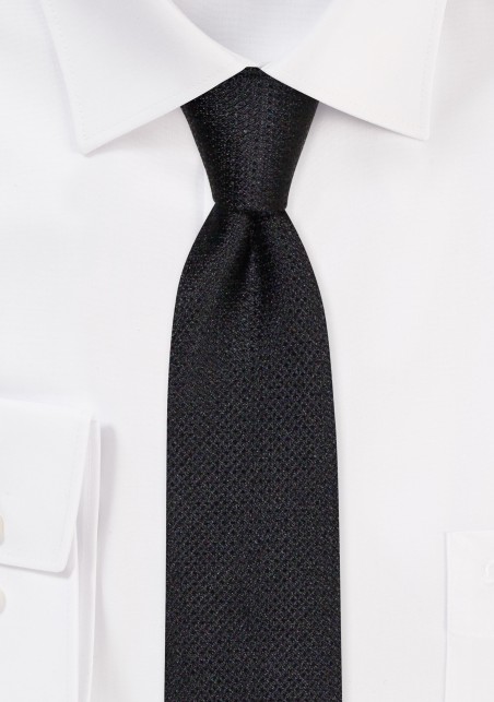 Matte Silk Tie in Skinny Width | Matte Silk Necktie in Slim Cut in Solid Black