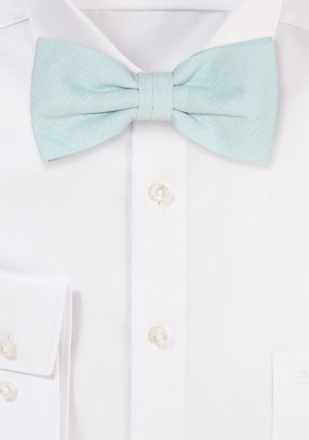 Agave Linen Bow Tie in Pre-Tied Style