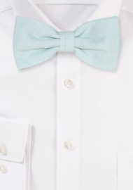 Agave Linen Bow Tie in Pre-Tied Style