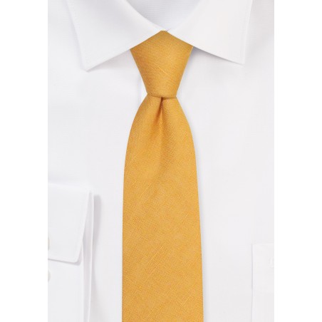 Skinny Linen Necktie in Butterscotch