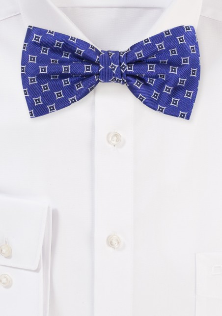 Royal Bow Tie with Woven Diamonds in Gray