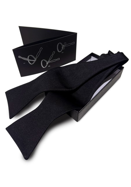 Formal Self-Tied Bow Tie in Solid Black
