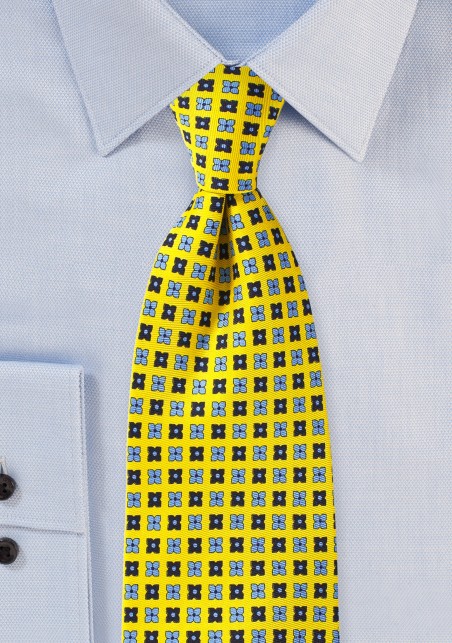 Summer Silk Necktie in Yellow and Blue