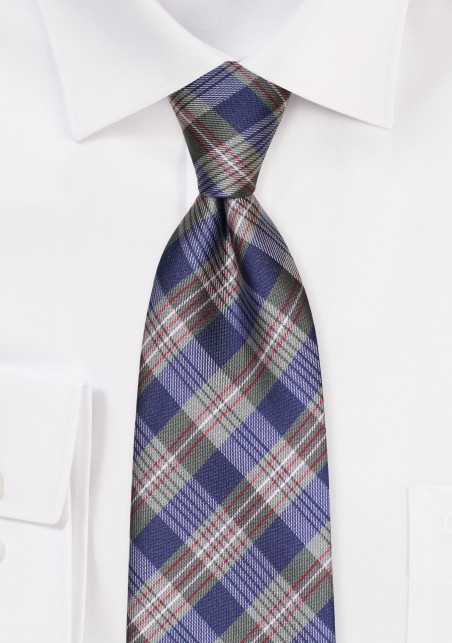 Extra Long Tie in Checks of Navy and Green