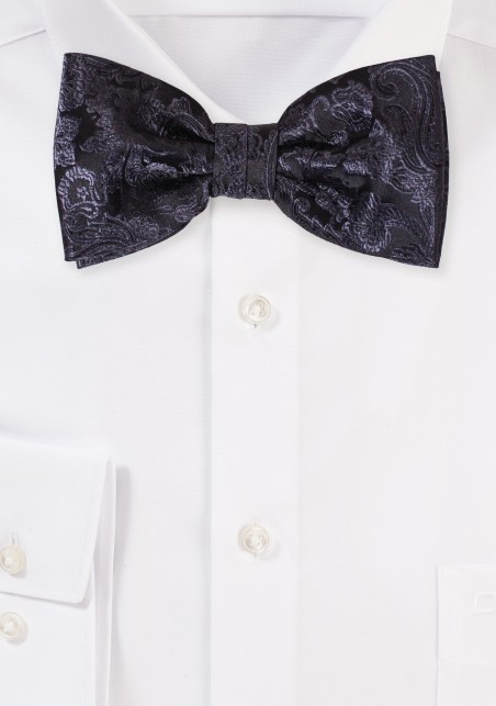 Solid Paisley Bowtie in Black in pre-Tied Style