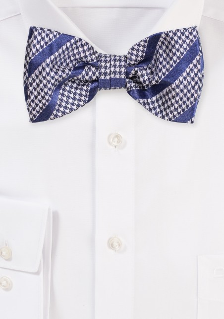 Houndstooth Checkered Bowtie with Stripes in Navy Blue and Gray