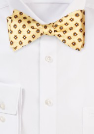 Golden Blonde Silk Bowtie in Self-Tie Style