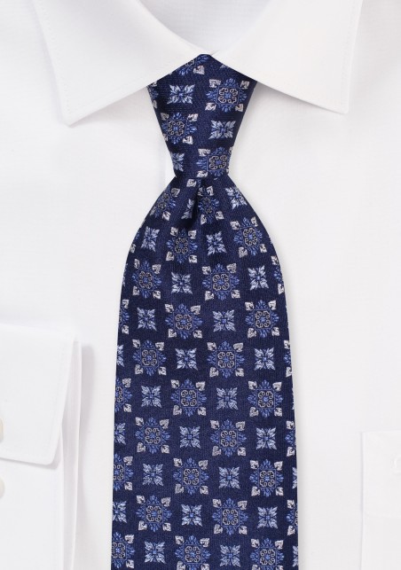 Woven Medallion Design Silk Tie in Navy