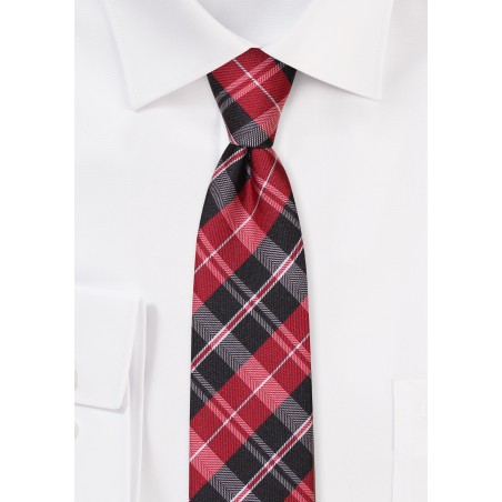 Modern Tartan Plaid Tie in Red and Black