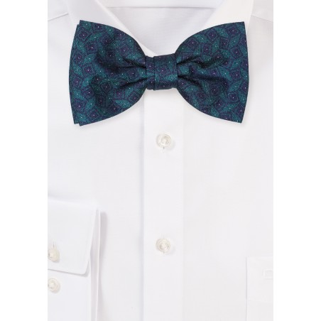 Oasis Green Colored Bowtie in Green and Navy