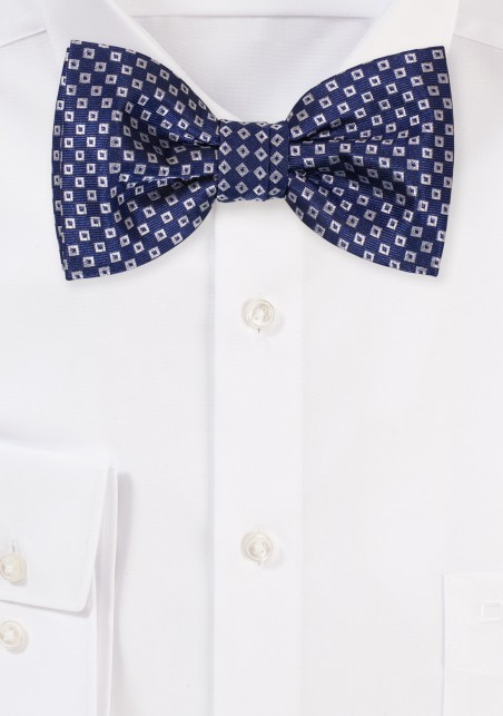 Small Checkered Bowtie in Blue and Silver