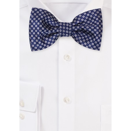 Small Checkered Bowtie in Blue and Silver