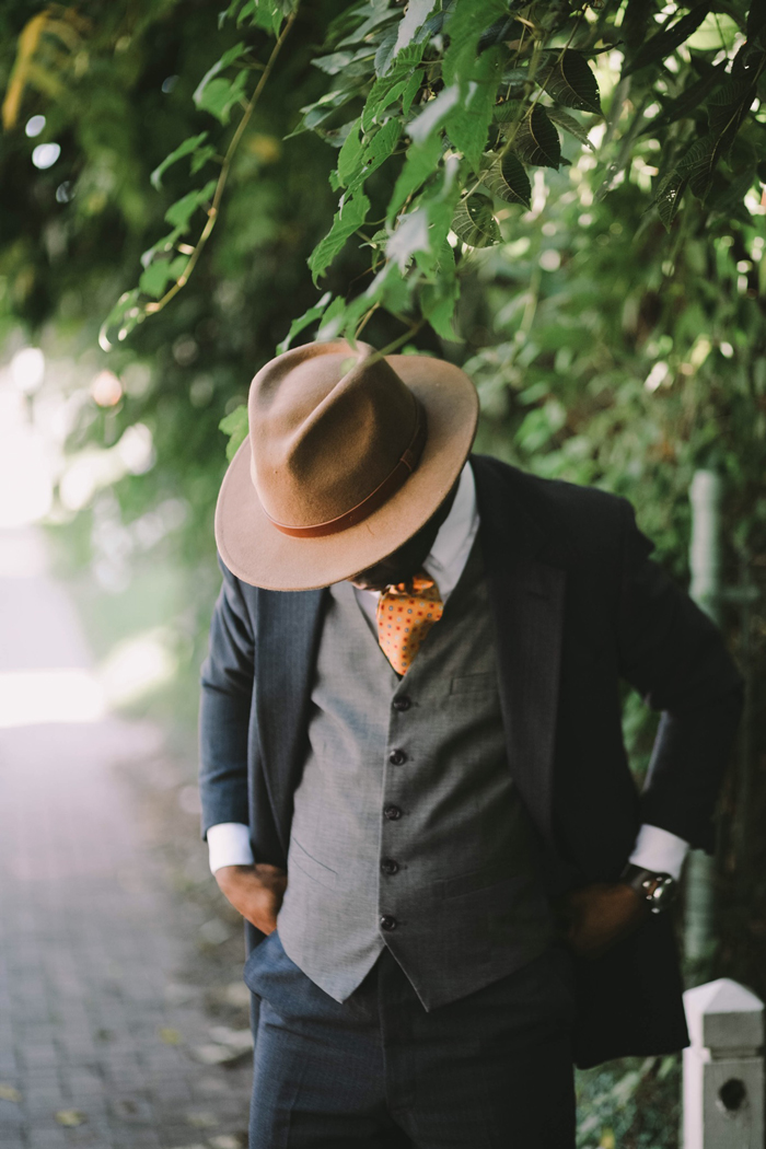Menswear Tangerine Patterned Tie Gray Suit